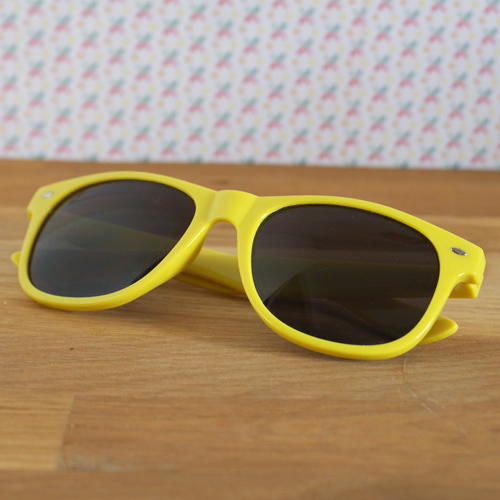 Paire de Lunettes de soleil Jaune